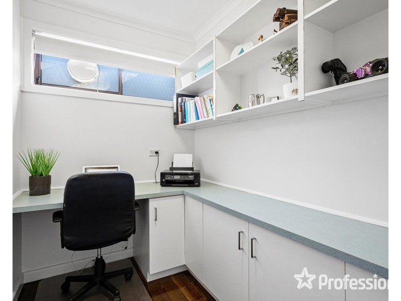 52 Ross Pincott Drive, Mooroolbark VIC 3138