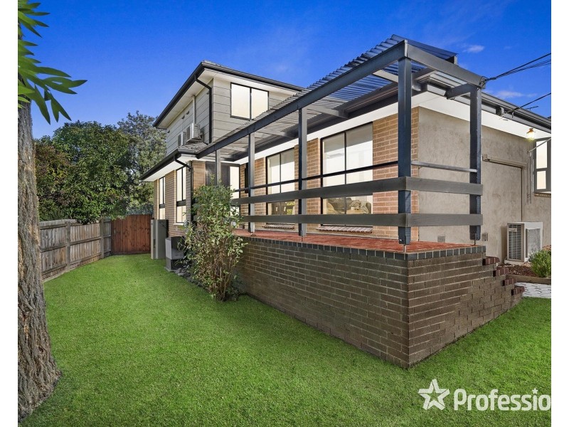52 Ross Pincott Drive, Mooroolbark VIC 3138