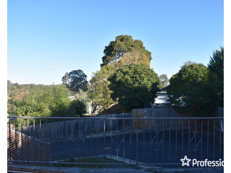 13 Colman Road, Warranwood VIC 3134