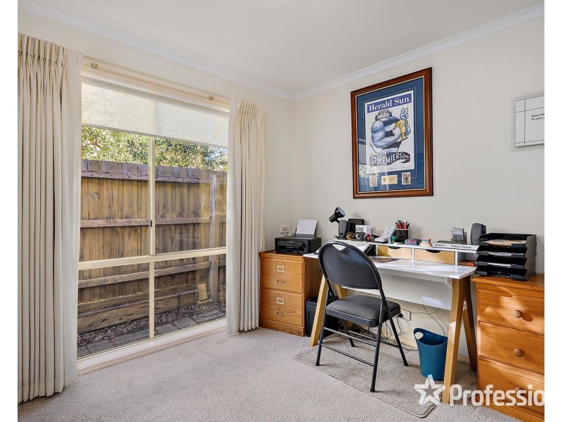 13 Clinton Lane, Chirnside Park VIC 3116