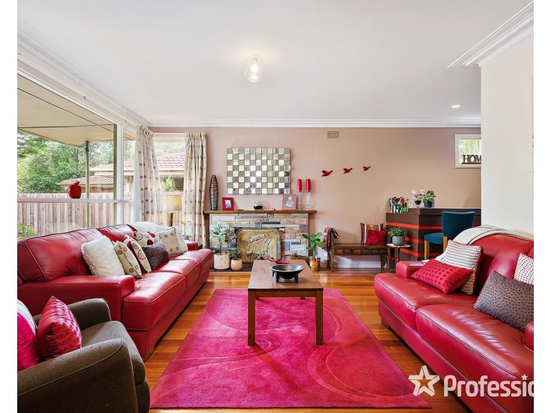35 Binbrook Drive, Croydon VIC 3136