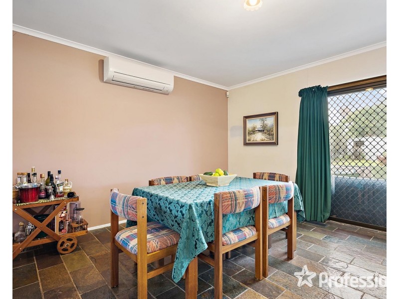 35 Binbrook Drive, Croydon VIC 3136