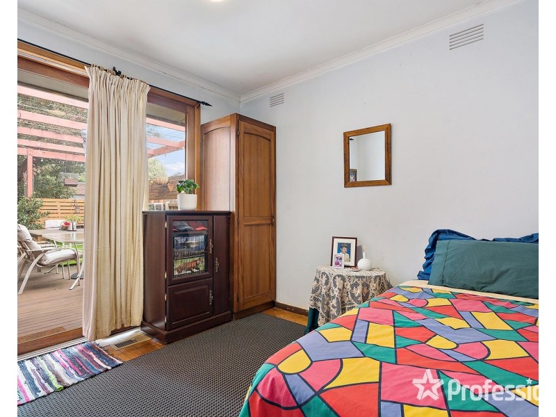 35 Binbrook Drive, Croydon VIC 3136