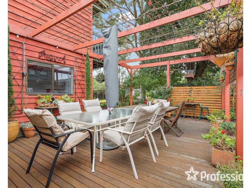 35 Binbrook Drive, Croydon VIC 3136