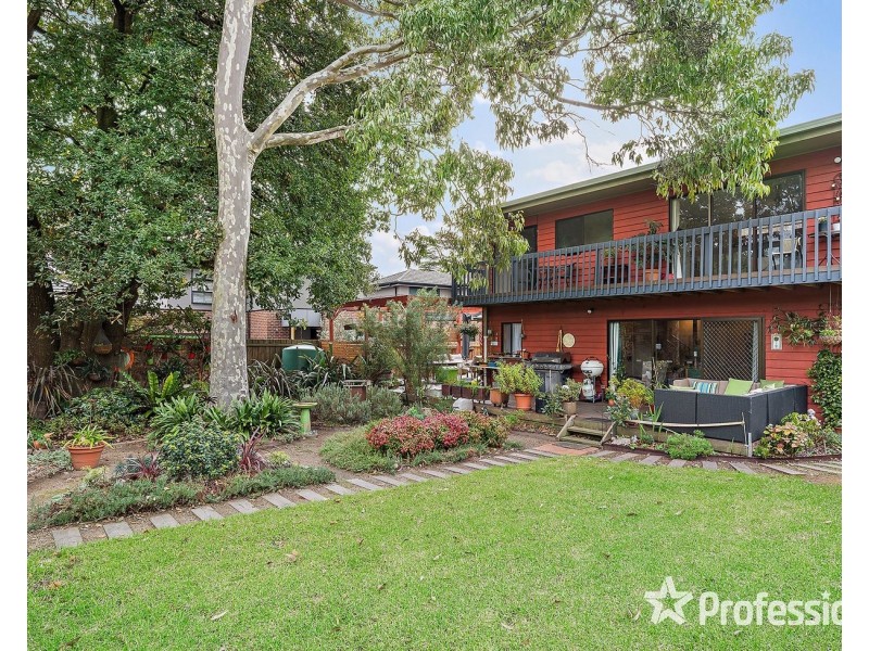 35 Binbrook Drive, Croydon VIC 3136