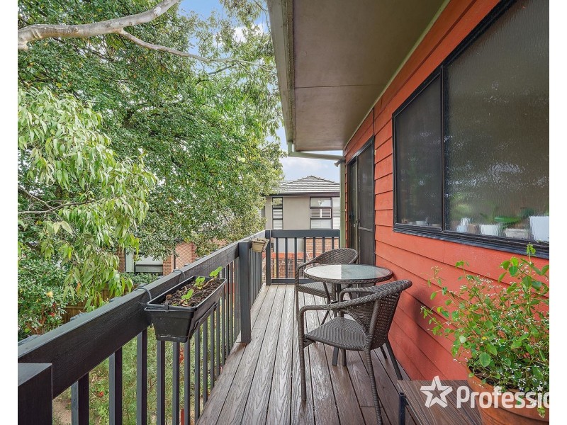 35 Binbrook Drive, Croydon VIC 3136