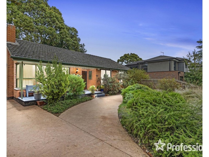 35 Binbrook Drive, Croydon VIC 3136