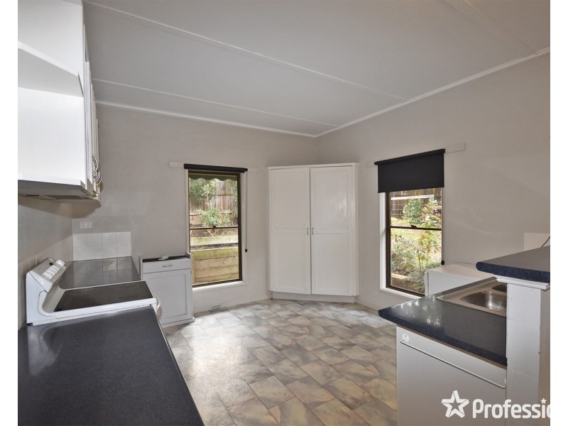 10 Acorn Grove, Mooroolbark VIC 3138