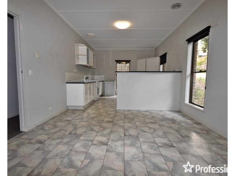 10 Acorn Grove, Mooroolbark VIC 3138