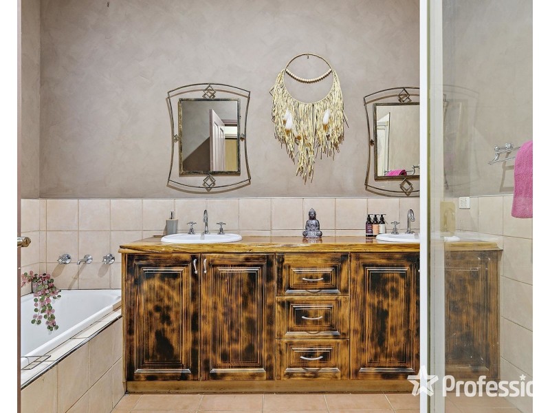 32 David Road, Lilydale VIC 3140