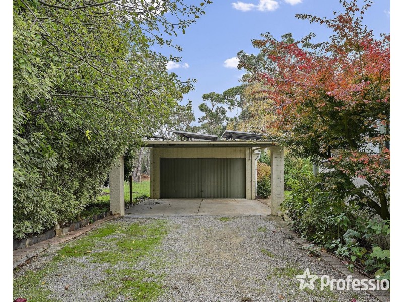 28 Edinburgh Road, Lilydale VIC 3140