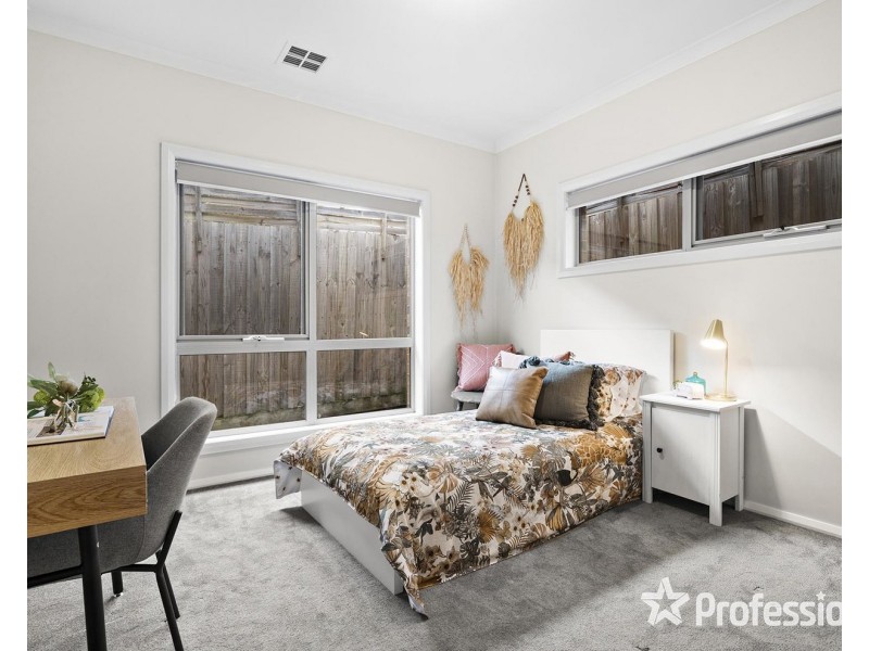 77a Mount View Parade, Croydon VIC 3136