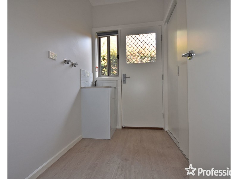 4 Reska Place, Mooroolbark VIC 3138