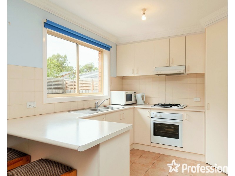 3/21 Luscombe Court, Kilsyth VIC 3137