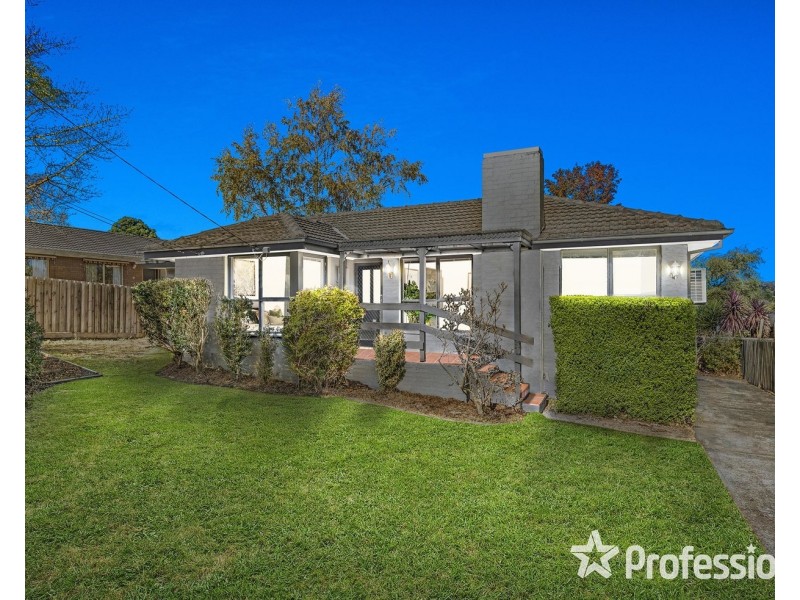 24 Taylor Road, Mooroolbark VIC 3138