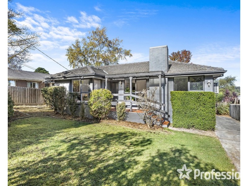 24 Taylor Road, Mooroolbark VIC 3138
