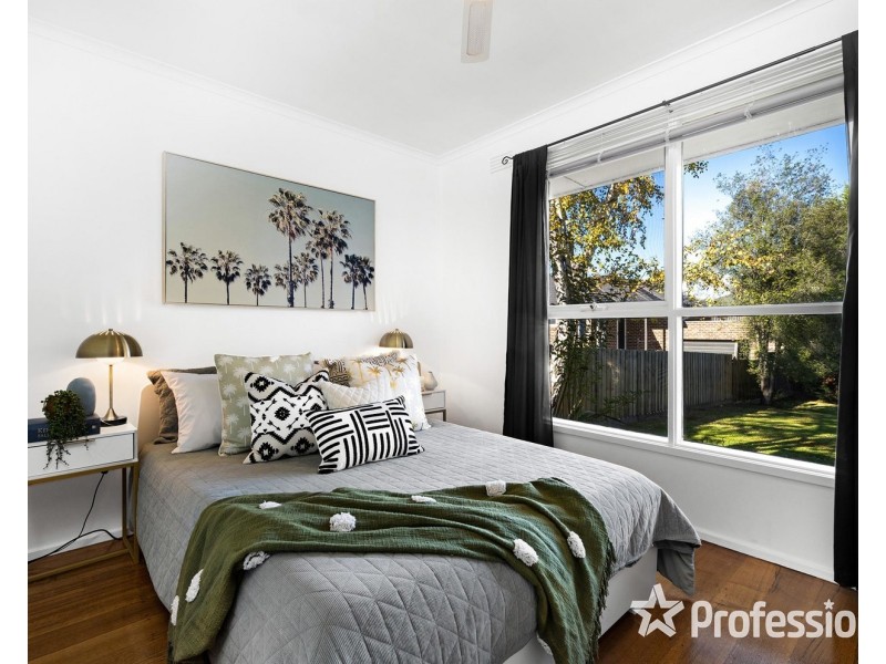 24 Taylor Road, Mooroolbark VIC 3138