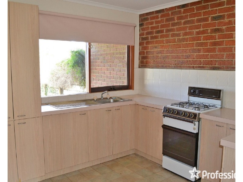 8/17-19  Ervin Road, Kilsyth VIC 3137