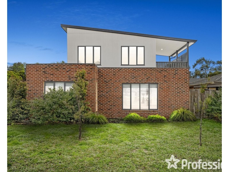 1 Brennan Close, Mooroolbark VIC 3138
