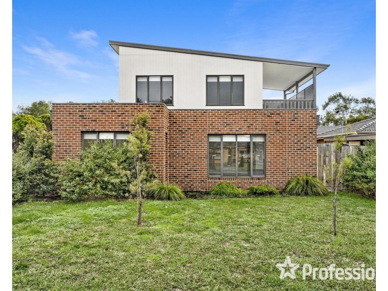 1 Brennan Close, Mooroolbark VIC 3138