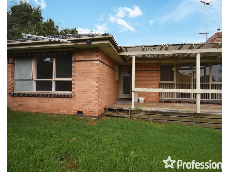 1/3 Wickham Road, Croydon VIC 3136