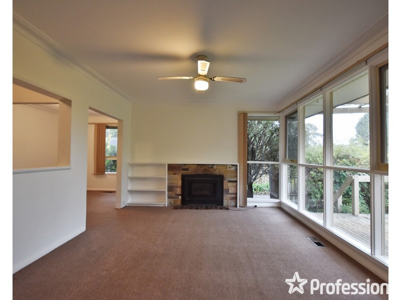1/3 Wickham Road, Croydon VIC 3136
