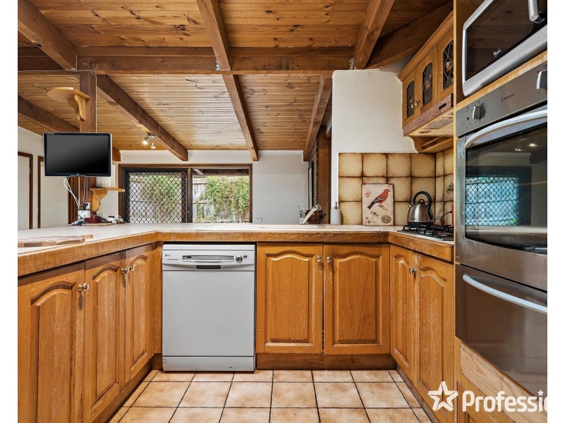 242 Sheffield Road, Montrose VIC 3765