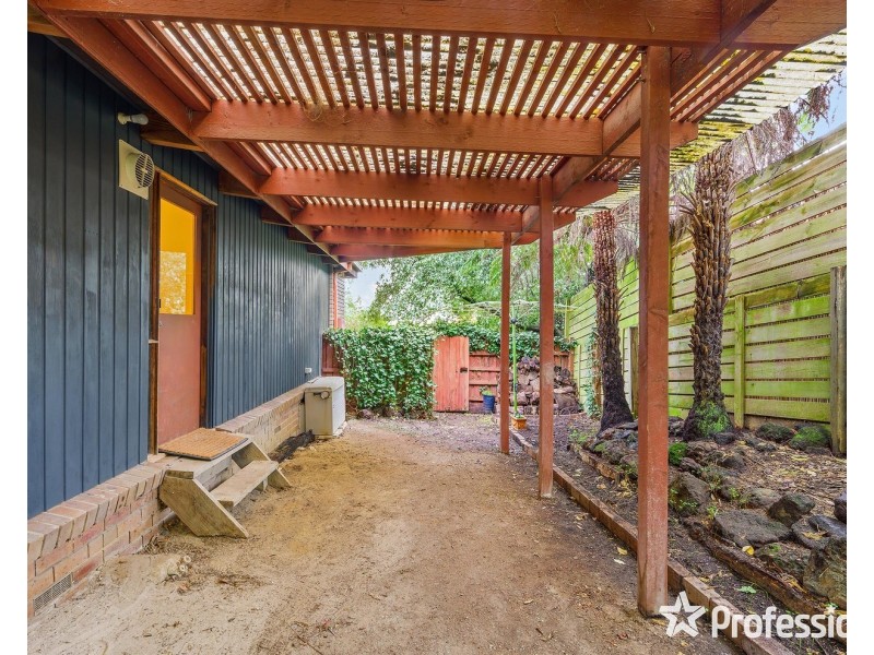 242 Sheffield Road, Montrose VIC 3765