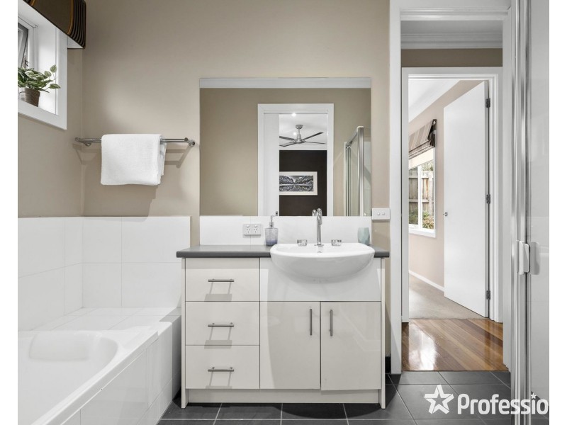 3/6 Cardigan Road, Mooroolbark VIC 3138