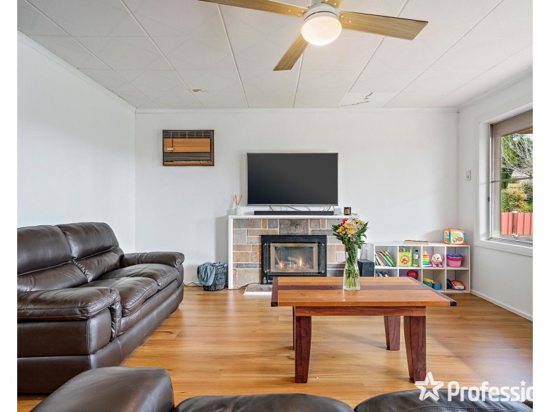 1 Donne Court, Mooroolbark VIC 3138