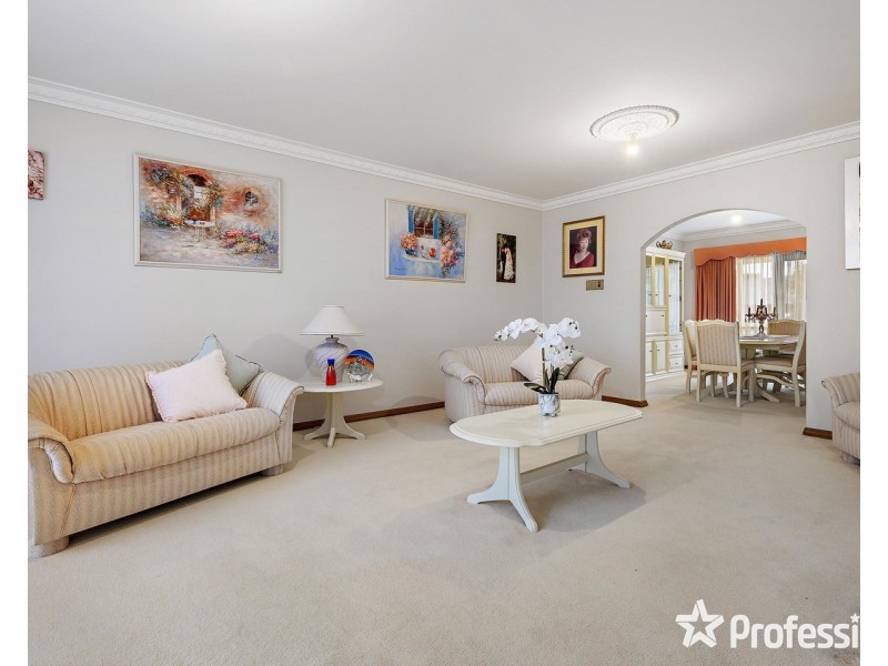 5 Batterbee Drive, Mooroolbark VIC 3138