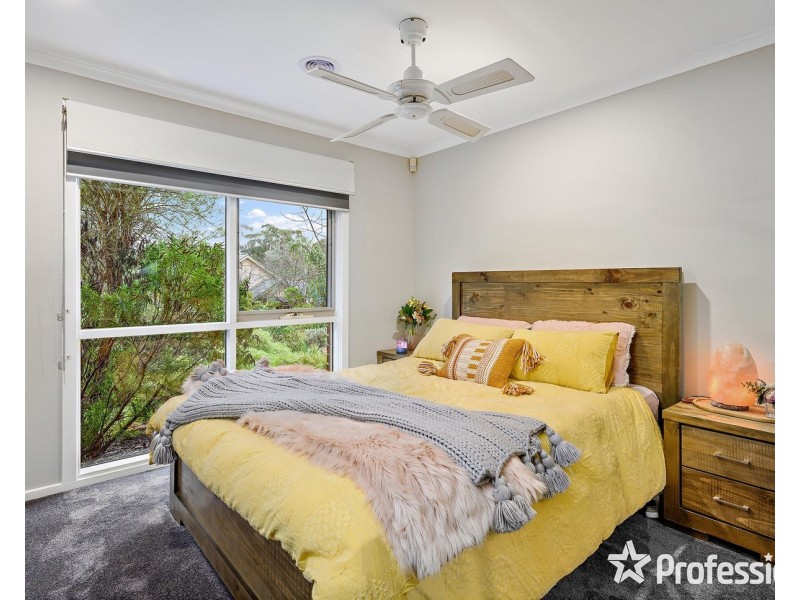 17 Graneby Rise, Mount Evelyn VIC 3796