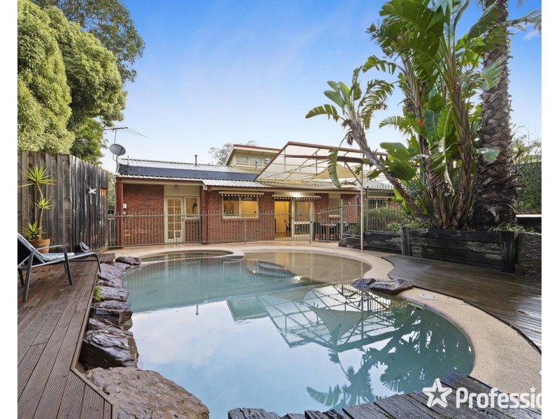17 Graneby Rise, Mount Evelyn VIC 3796