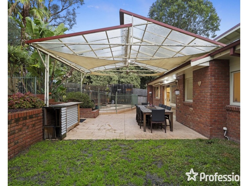 17 Graneby Rise, Mount Evelyn VIC 3796