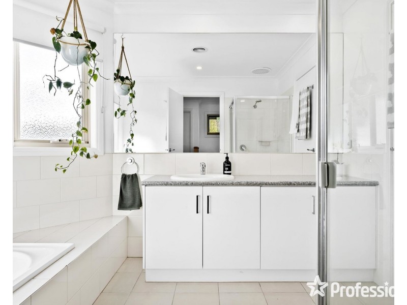 5/4-6 Cambridge Road, Mooroolbark VIC 3138