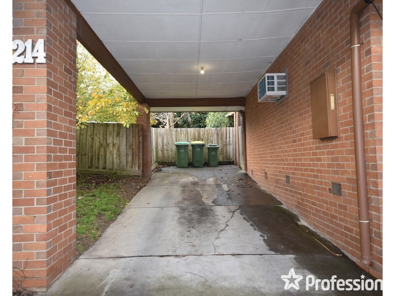214 Manchester Road, Mooroolbark VIC 3138