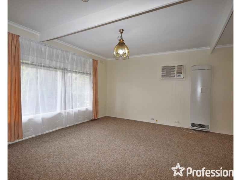 214 Manchester Road, Mooroolbark VIC 3138