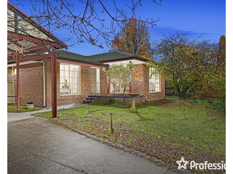 3 Pascoe Court, Mooroolbark VIC 3138