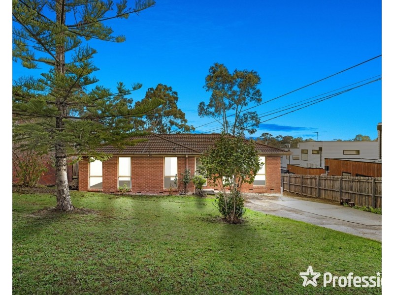 48 Winyard Drive, Mooroolbark VIC 3138