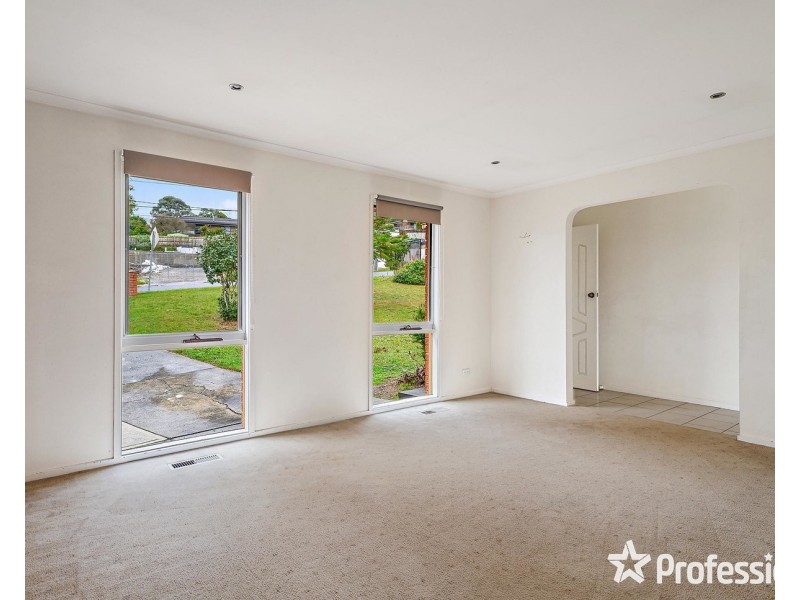 48 Winyard Drive, Mooroolbark VIC 3138