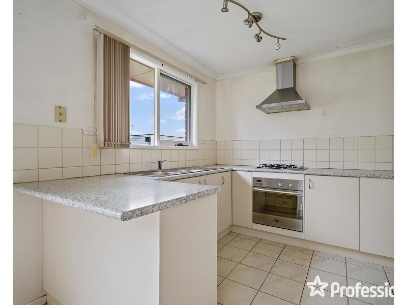 48 Winyard Drive, Mooroolbark VIC 3138