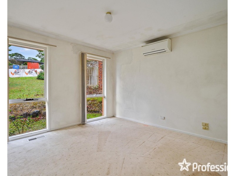 48 Winyard Drive, Mooroolbark VIC 3138