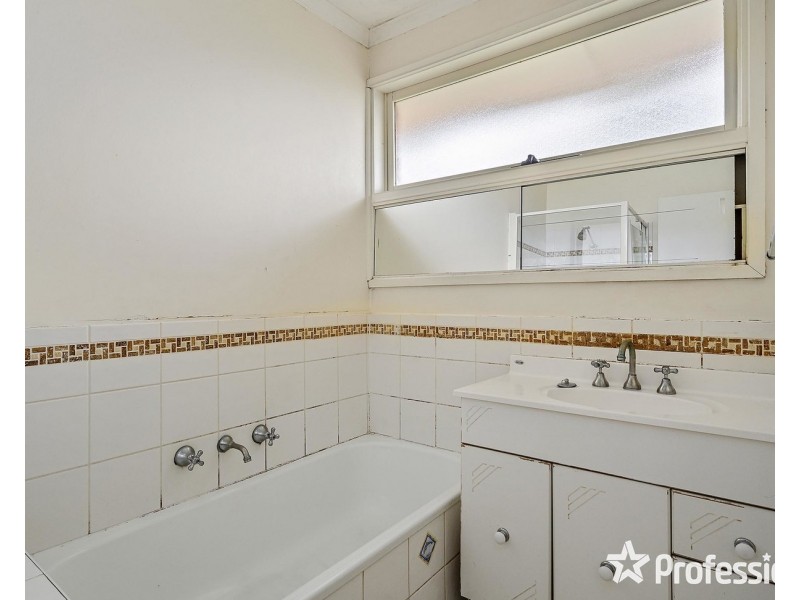 48 Winyard Drive, Mooroolbark VIC 3138