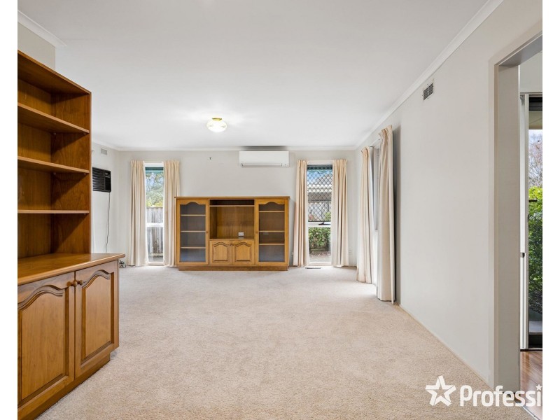 34 Meadowgate Drive, Chirnside Park VIC 3116
