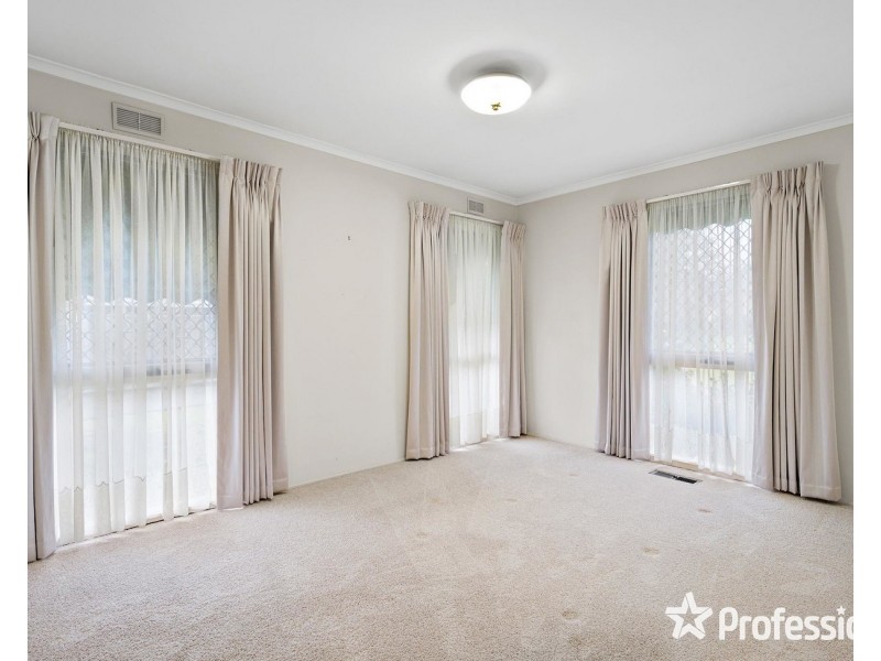 34 Meadowgate Drive, Chirnside Park VIC 3116
