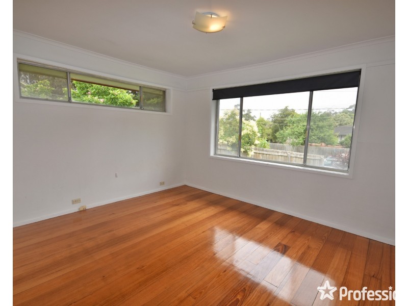 43 Croydondale Drive, Mooroolbark VIC 3138