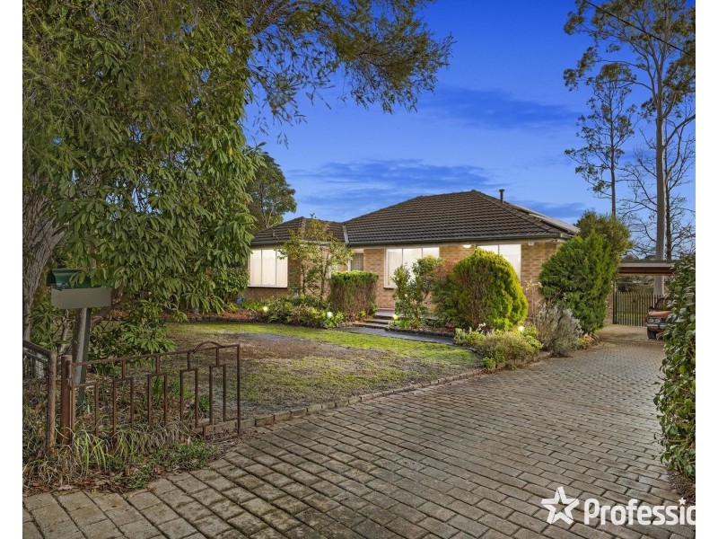 87 Pembroke Road, Mooroolbark VIC 3138