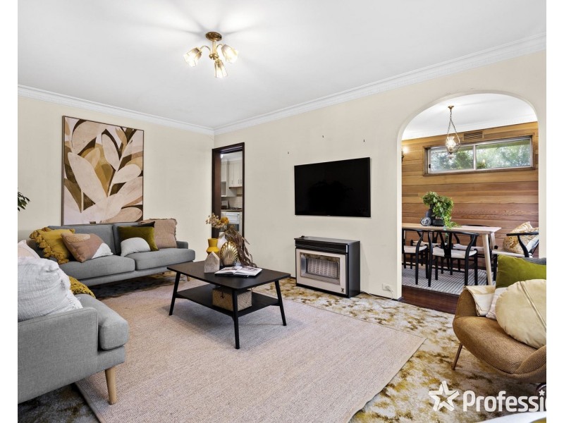 87 Pembroke Road, Mooroolbark VIC 3138