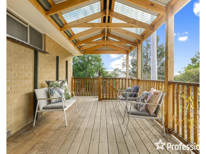 87 Pembroke Road, Mooroolbark VIC 3138