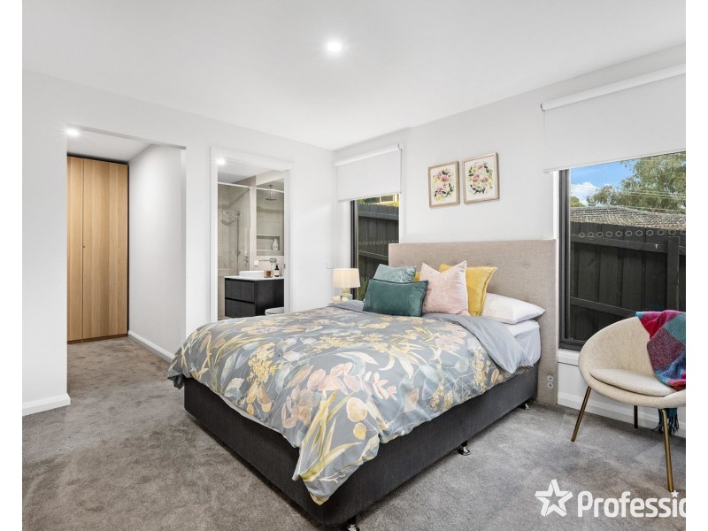 2a Chippendale Court, Chirnside Park VIC 3116